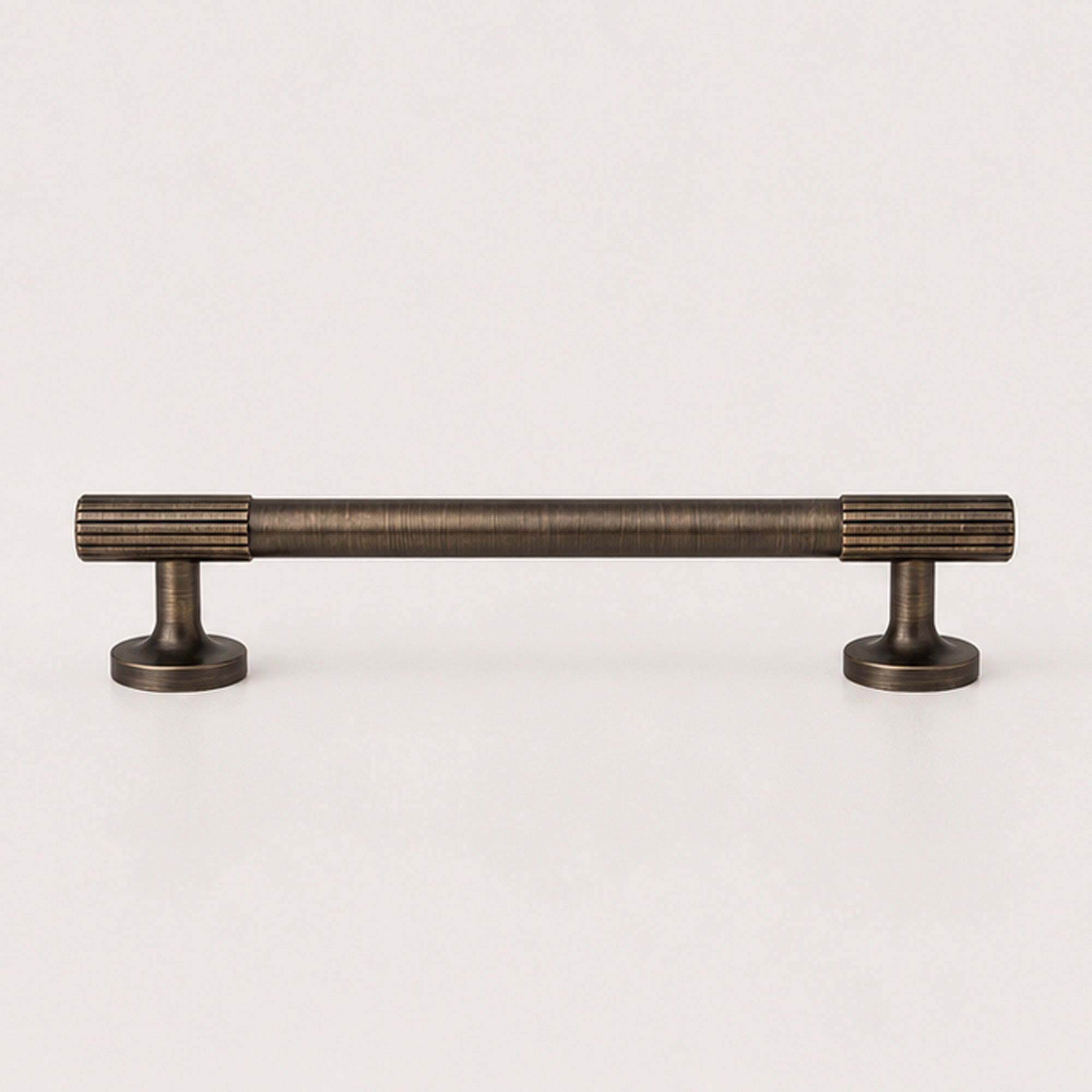 Reeded Pull Handle - Antique Brass