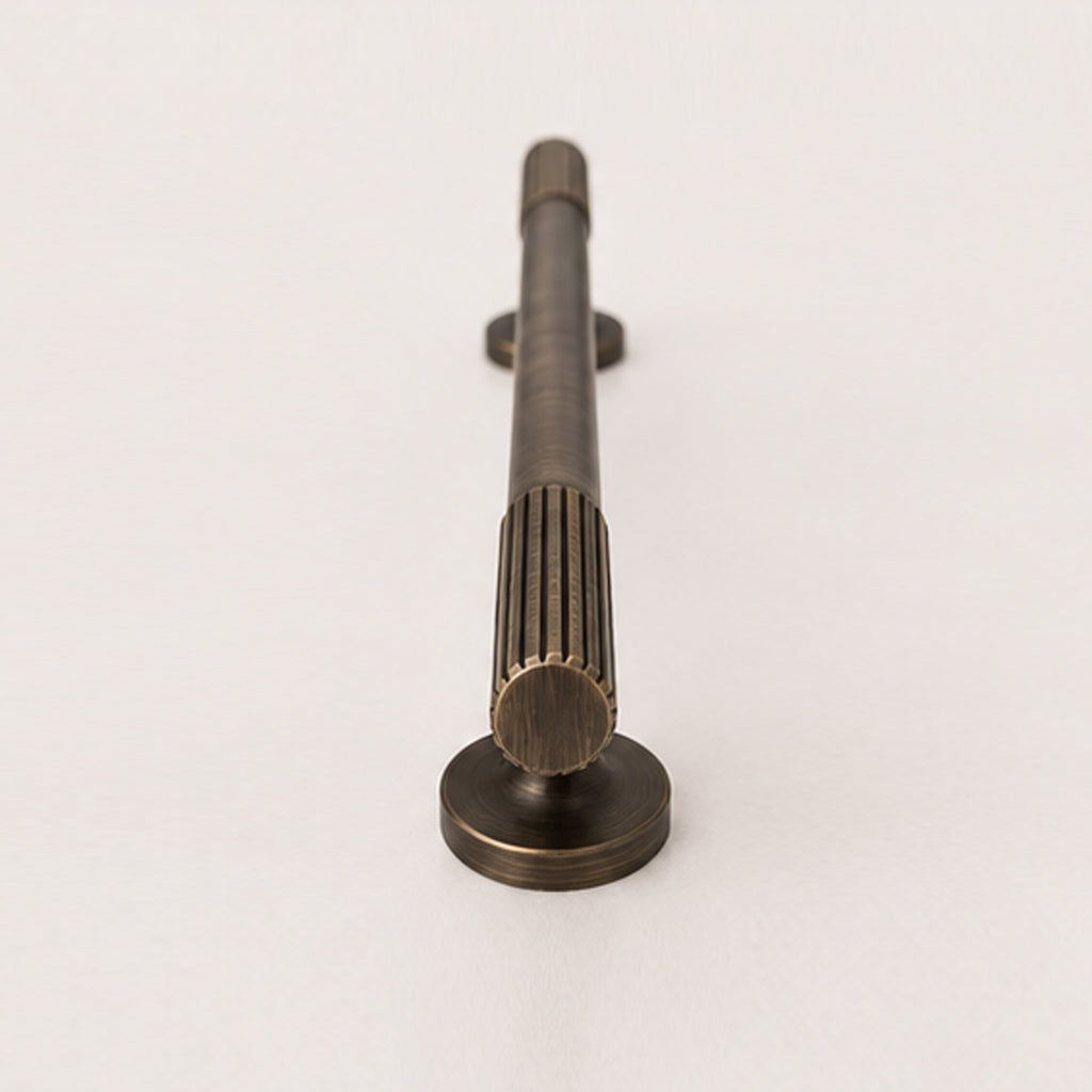 Reeded Pull Handle - Antique Brass